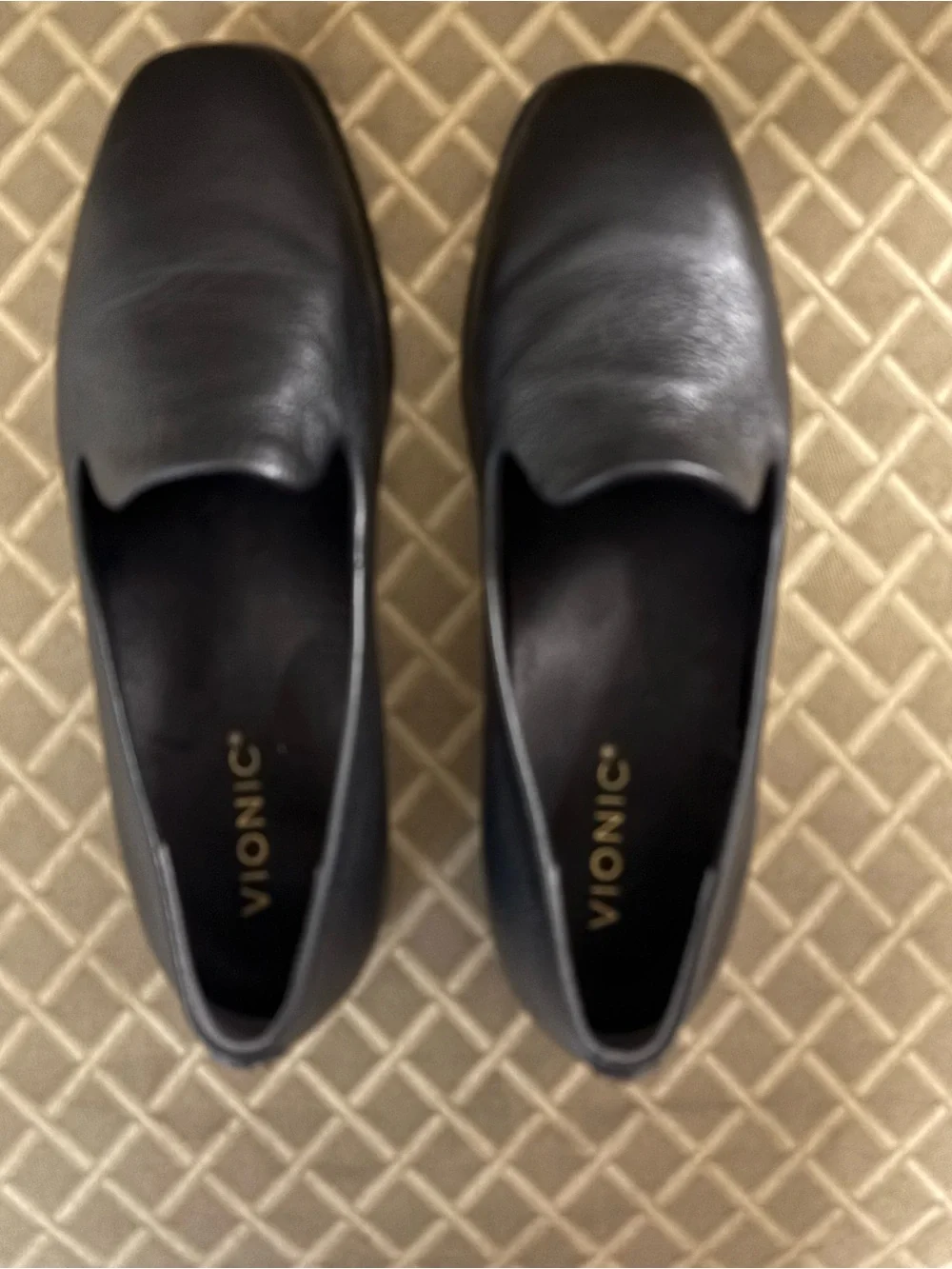 Vionic black Slip-On Loafers